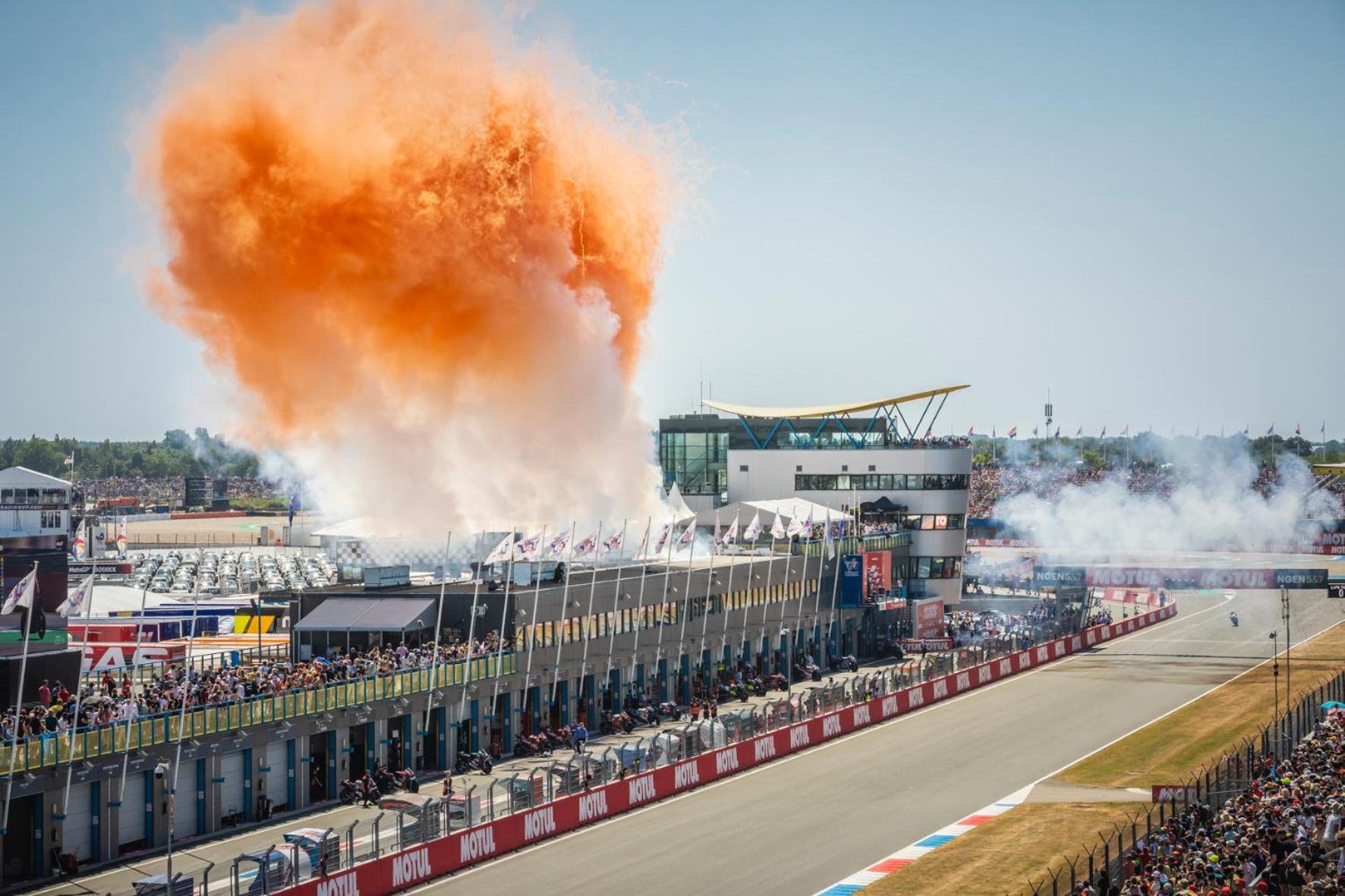100 Jaar Tt Circuit Assen 2025 Glamping Incl Stroom 외부 사진